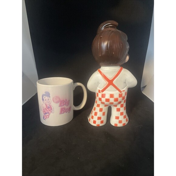 Vintage Bob's Big Boy Plastic Coin Piggy Bank 8" and Coffee Mug - Picture 7 of 9
